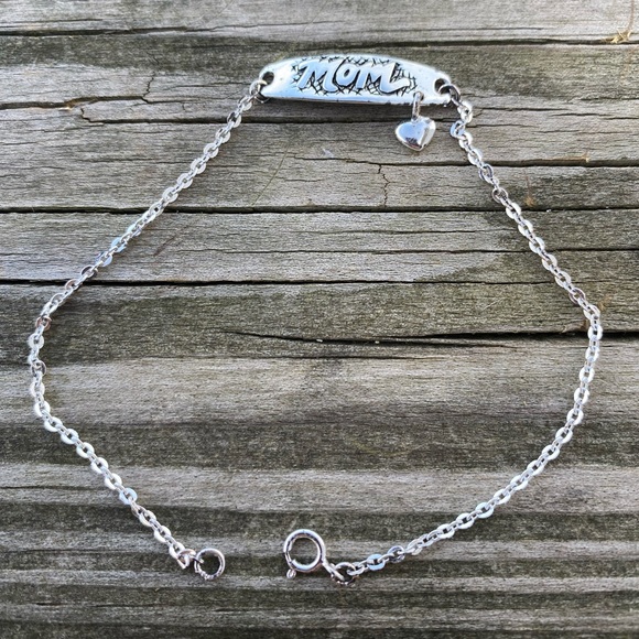 Mom bracelet .925 Sterling Silver with heart dangle dainty 7.25” - Picture 8 of 9
